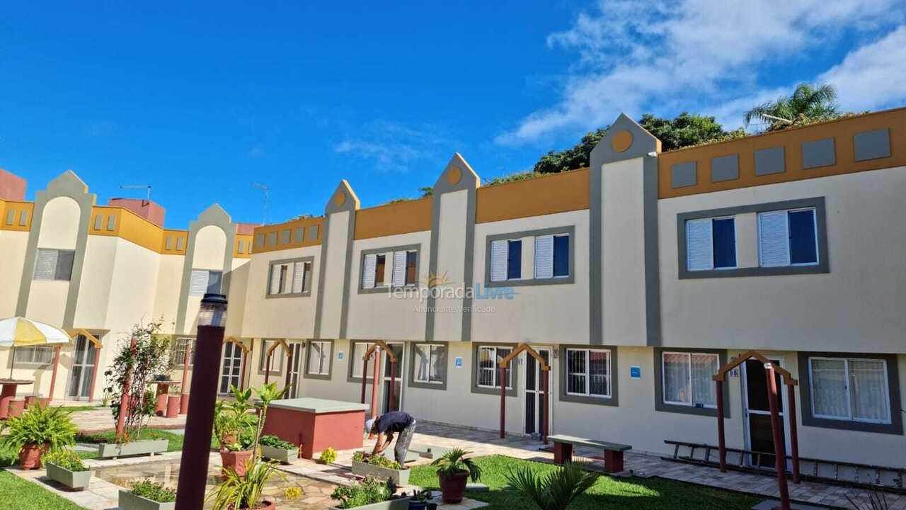 Apartamento para alquiler de vacaciones em Itapoá (Balneário Rainha do Mar)