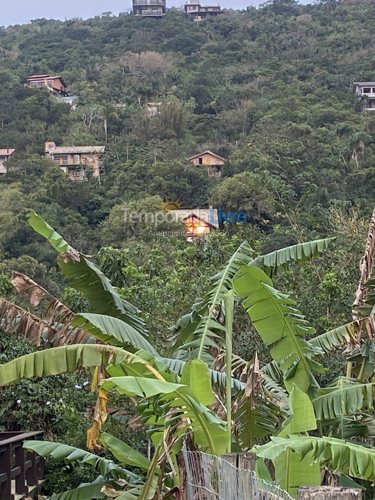 Casa para aluguel de temporada em Garopaba (Praia da Ferrugem)