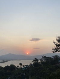 Linda casa de praia com vista incrível para o mar e lagoa! Na Ferrugem