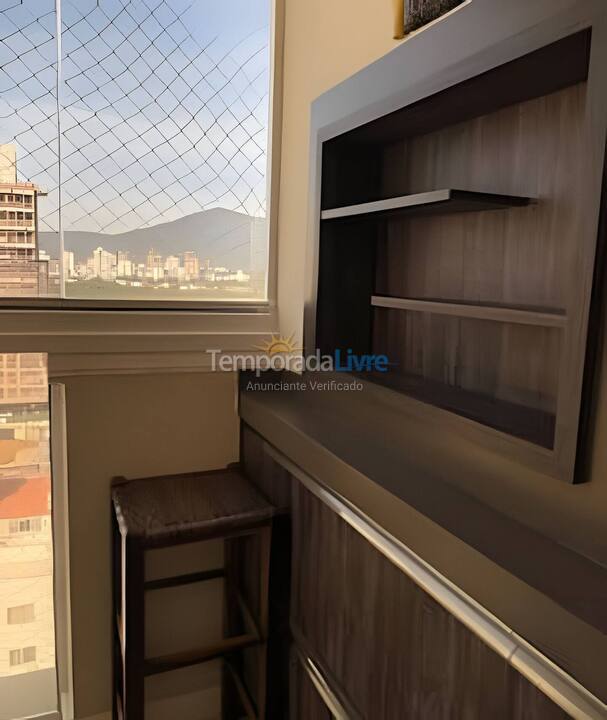 Apartamento para aluguel de temporada em Itapema (Meia Praia)