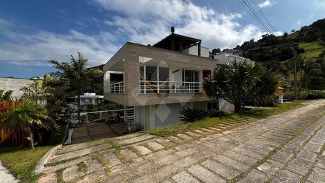 Casa de temporada con 3 habitaciones, Morrinhos, Garopaba, SC.