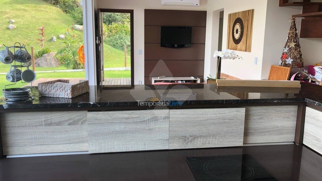 Casa para aluguel de temporada em Garopaba (Morrinhos)