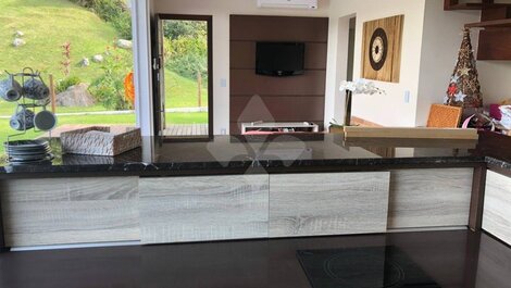 Casa Temporada para 12 pessoas no bairro Morrinhos - Garopaba SC