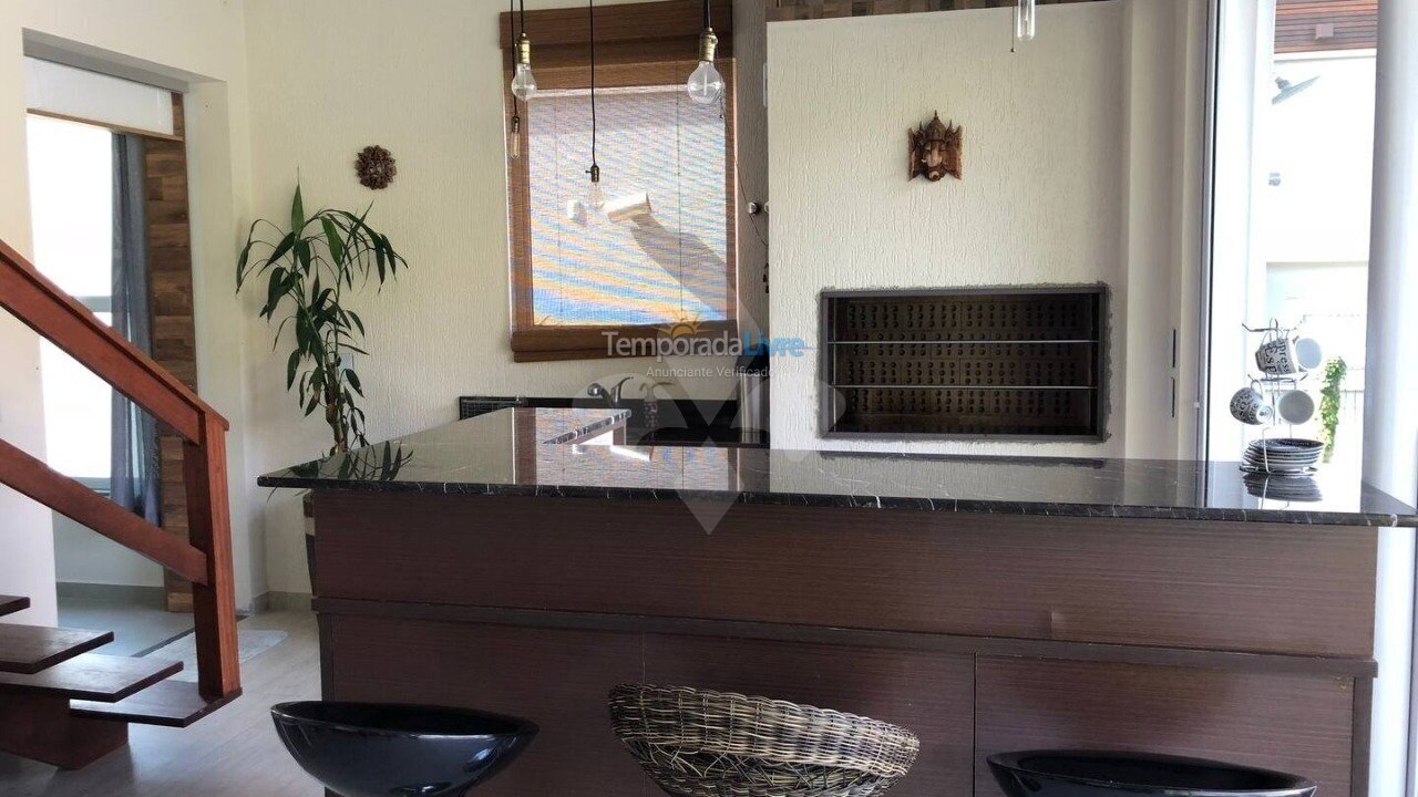 Casa para aluguel de temporada em Garopaba (Morrinhos)