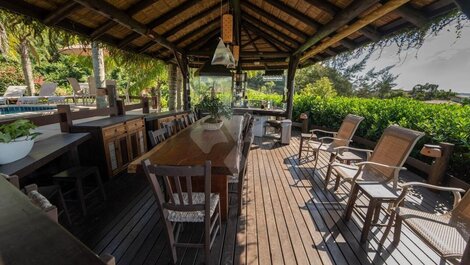 Casa en alquiler con 5 suites en el barrio de Morrinhos en Garopaba/SC