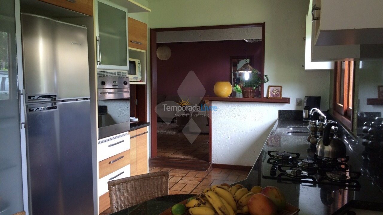 House for vacation rental in Garopaba (Praia do Silveira)