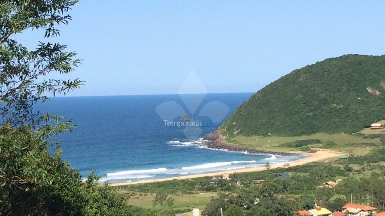 Casa para aluguel de temporada em Garopaba (Praia do Silveira)