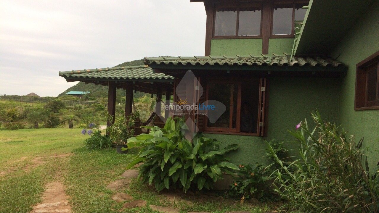 House for vacation rental in Garopaba (Praia do Silveira)