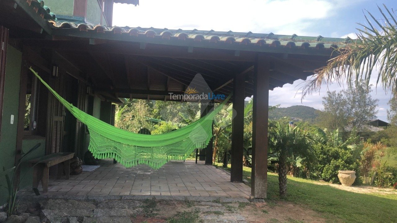 Casa para aluguel de temporada em Garopaba (Praia do Silveira)