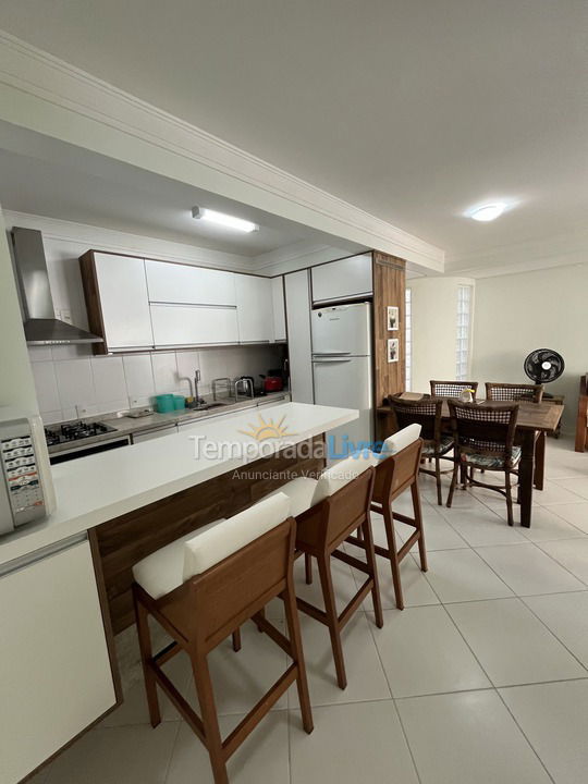 Apartamento para alquiler de vacaciones em Florianopolis (Praia dos Ingleses)