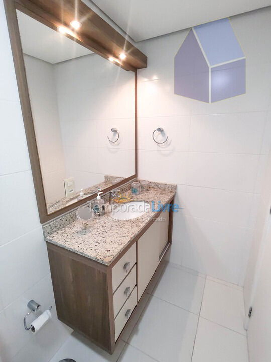 Apartamento para aluguel de temporada em Florianópolis (Cachoeira do Bom Jesus)