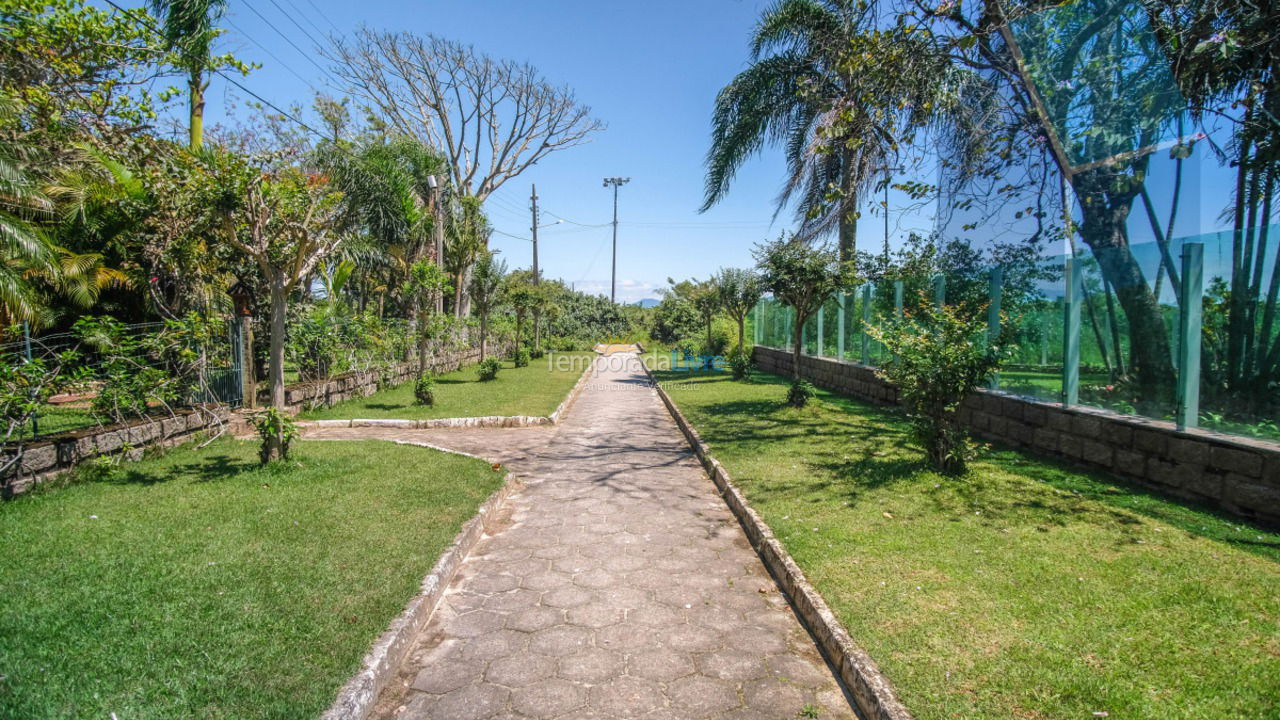 Apartamento para aluguel de temporada em Florianópolis (Cachoeira do Bom Jesus)