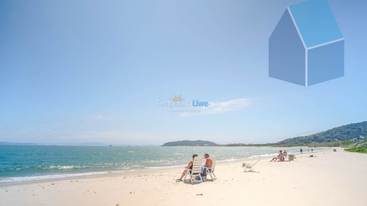 Apartamento para aluguel de temporada em Florianópolis (Cachoeira do Bom Jesus)