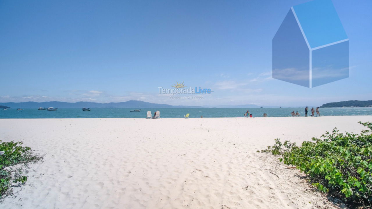 Apartamento para aluguel de temporada em Florianópolis (Cachoeira do Bom Jesus)