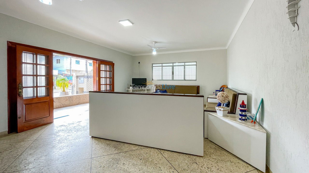 Casa para aluguel de temporada em Ubatuba (Praia do Tenório)