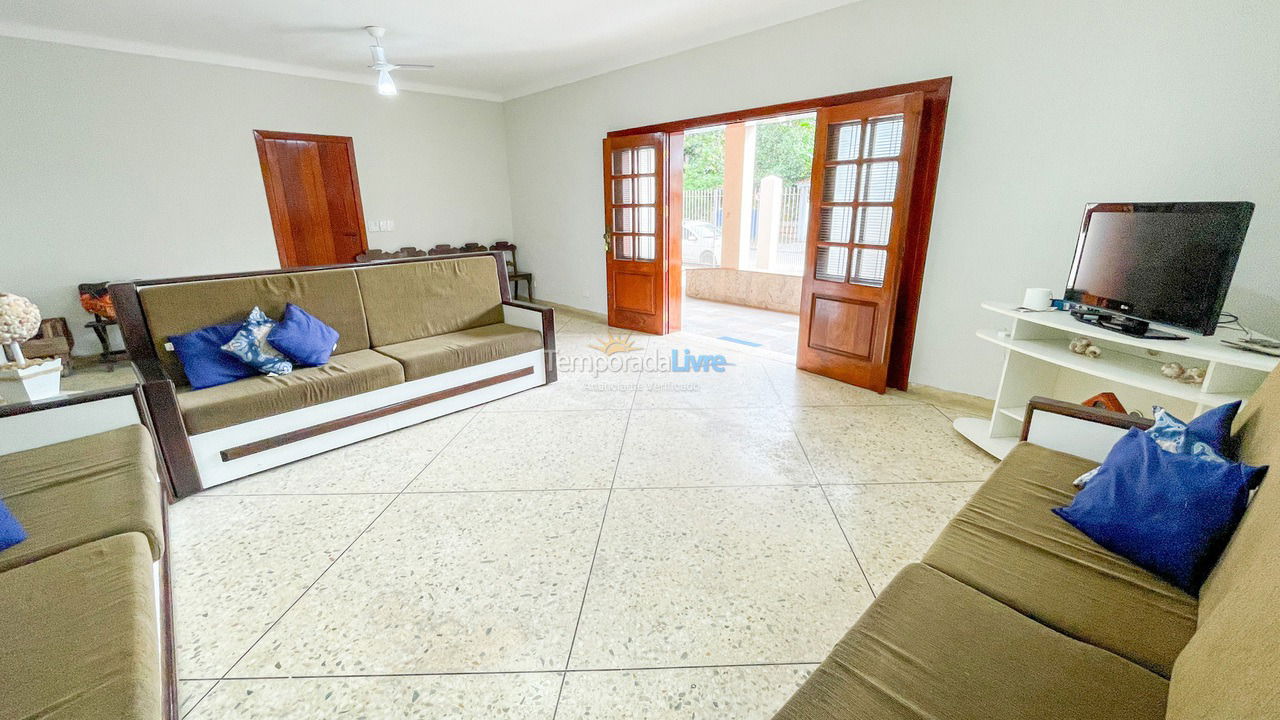 House for vacation rental in Ubatuba (Praia do Tenório)