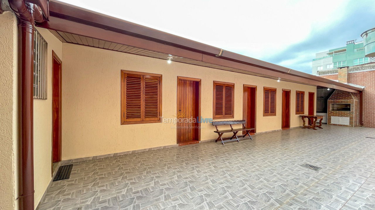 Casa para alquiler de vacaciones em Ubatuba (Praia do Tenório)