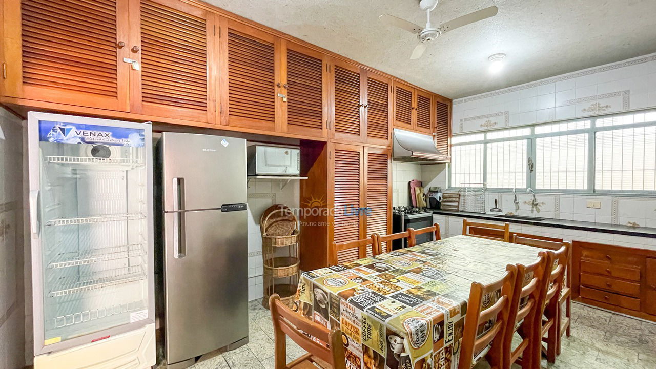 Casa para aluguel de temporada em Ubatuba (Praia do Tenório)