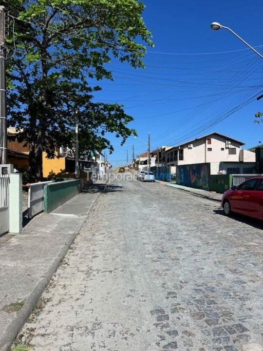 Apartamento para aluguel de temporada em São Francisco do Sul (Enseada)