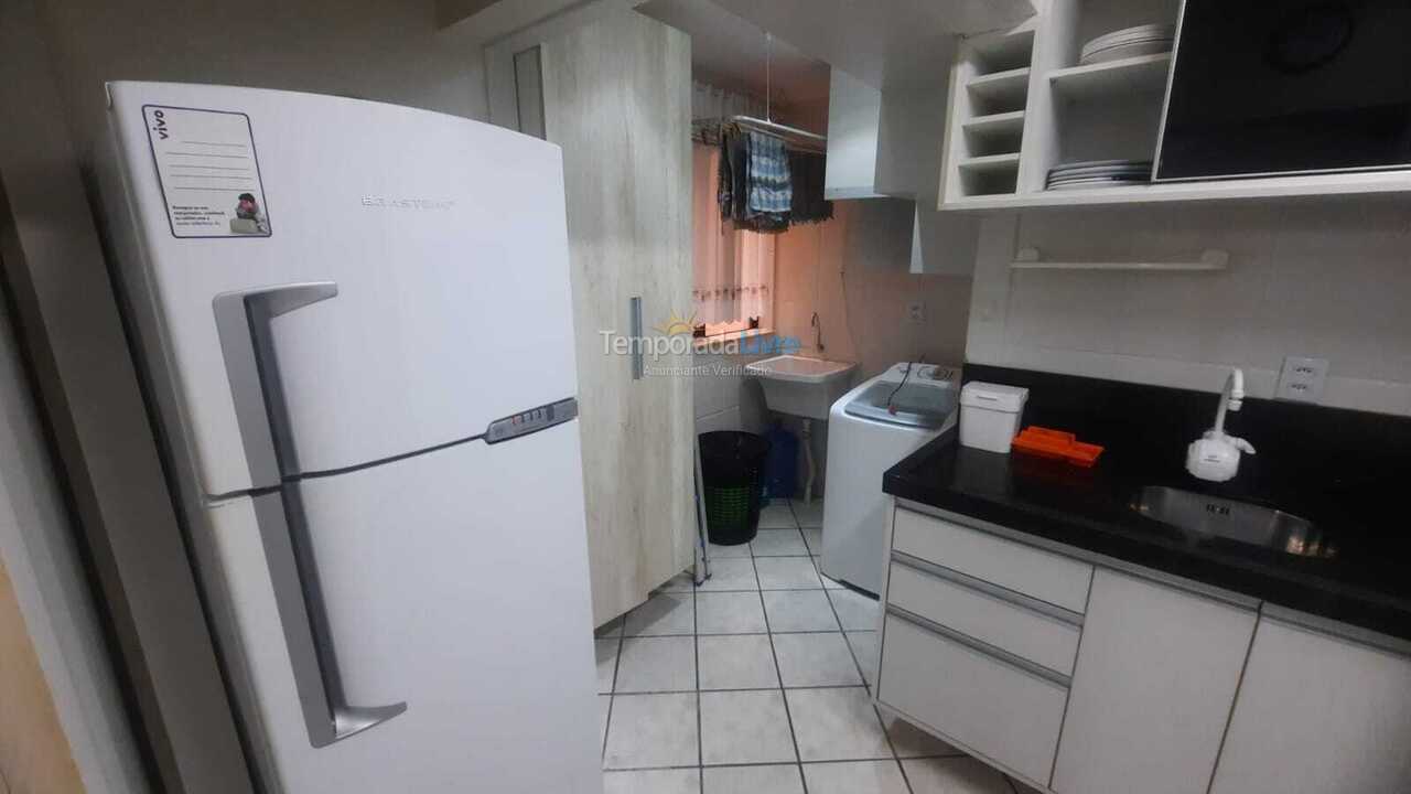 Apartamento para aluguel de temporada em Itapema (Meia Praia)