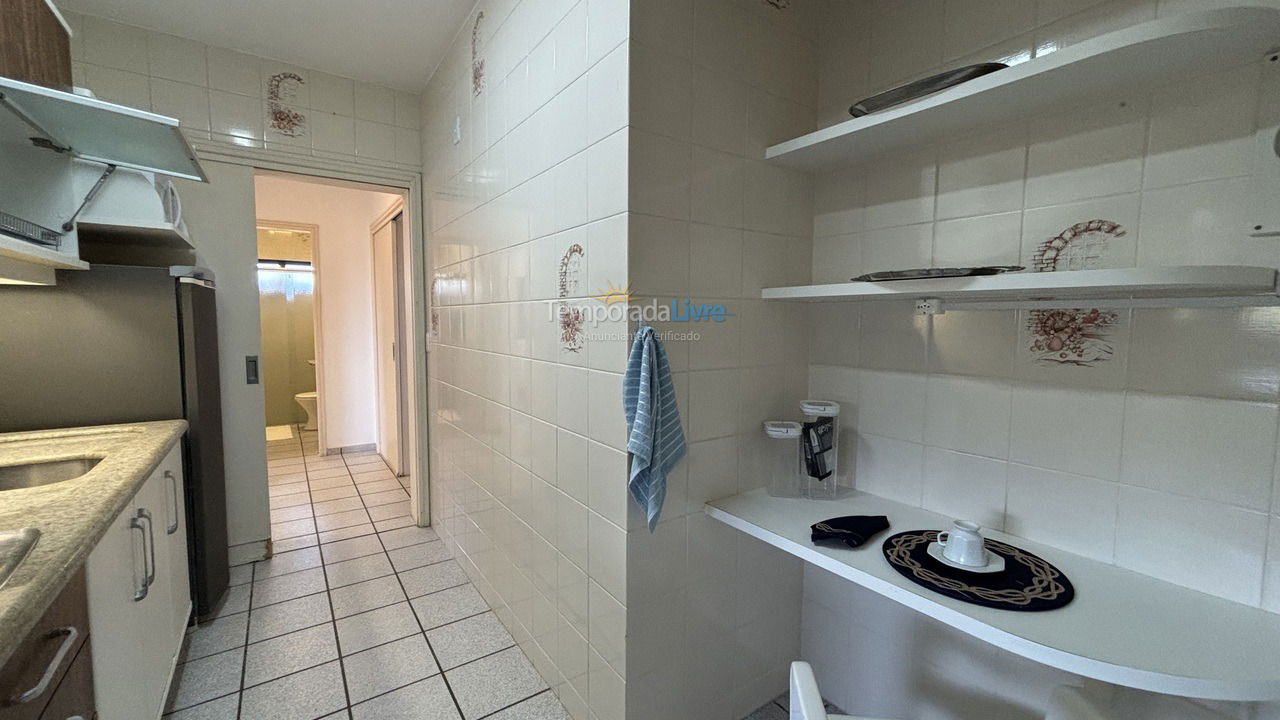 Apartamento para aluguel de temporada em Florianópolis (Canasvierias)