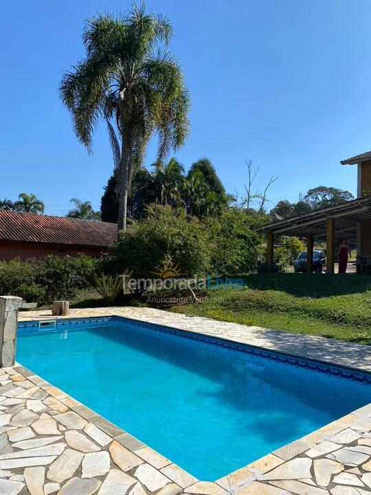 Granja para alquiler de vacaciones em Ibiúna (Rio de Una de Cima)