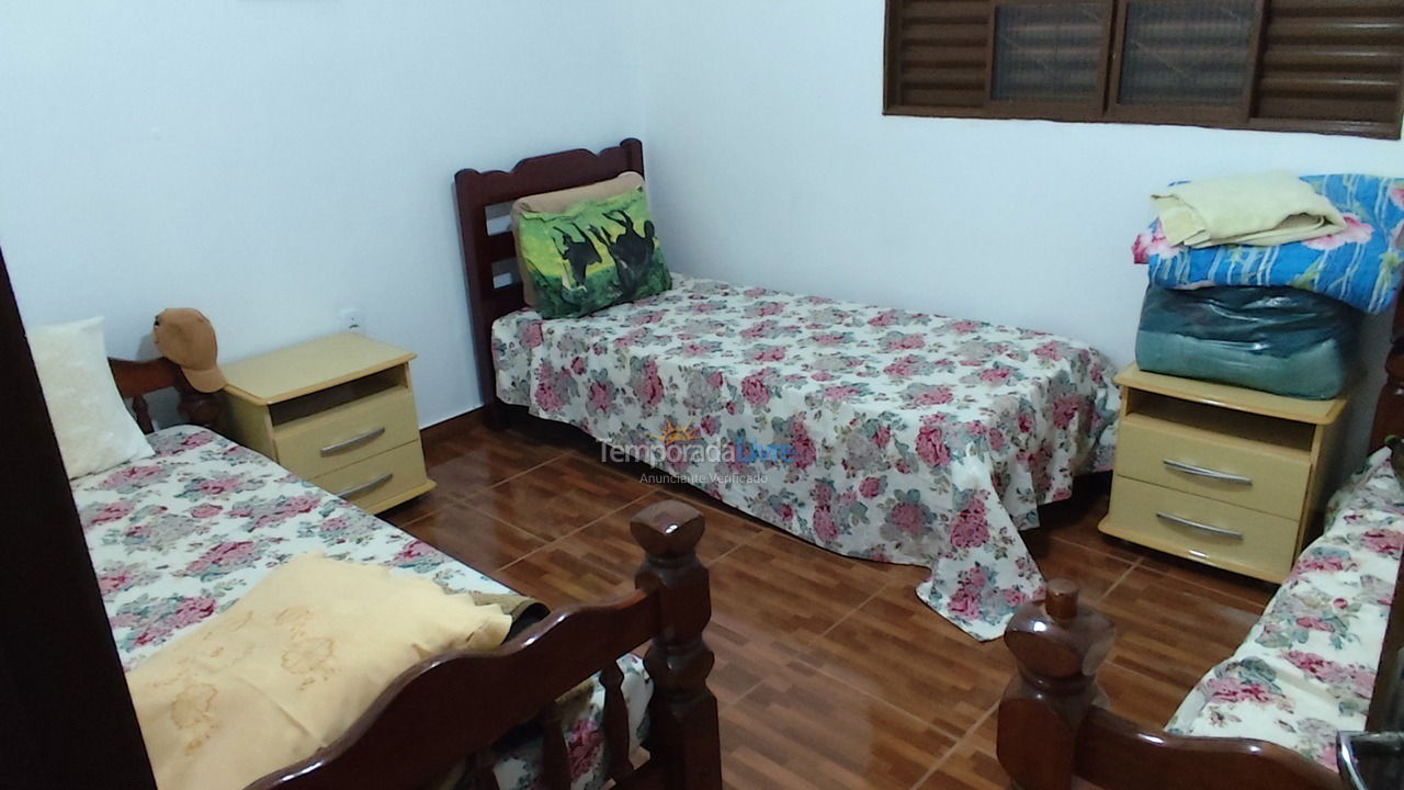 Granja para alquiler de vacaciones em Leme (Ibicatu)