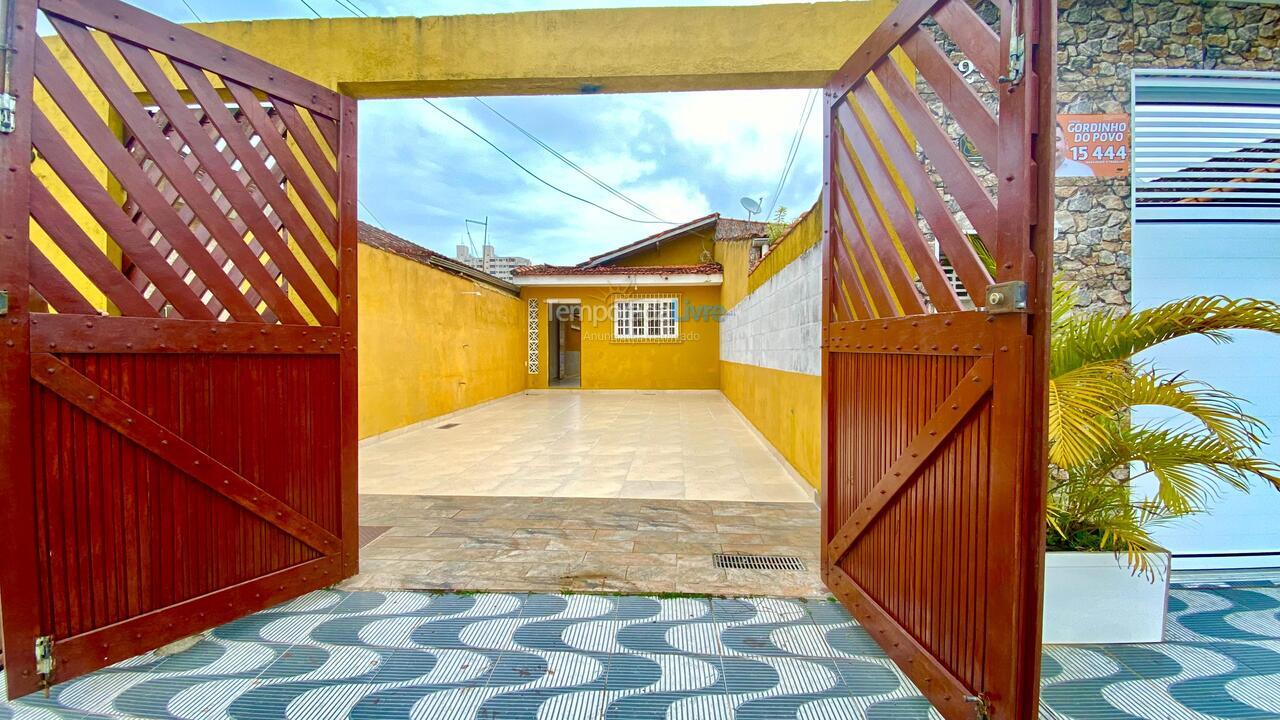 Casa para aluguel de temporada em Praia Grande (Balneário Maracanã)