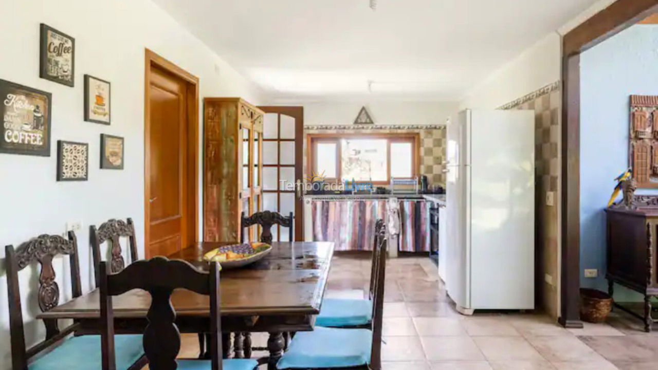 House for vacation rental in Ubatuba (Praia de Itamambuca)