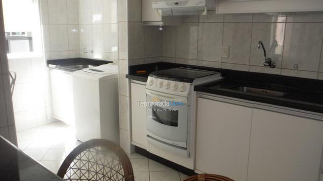 Apartamento para aluguel de temporada em Itapema (Centro)