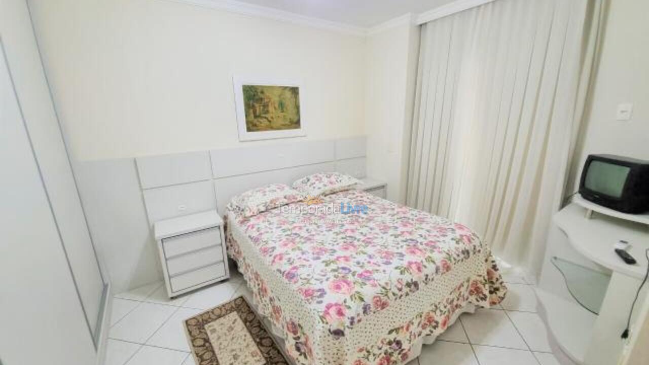 Apartamento para aluguel de temporada em Itapema (Centro)