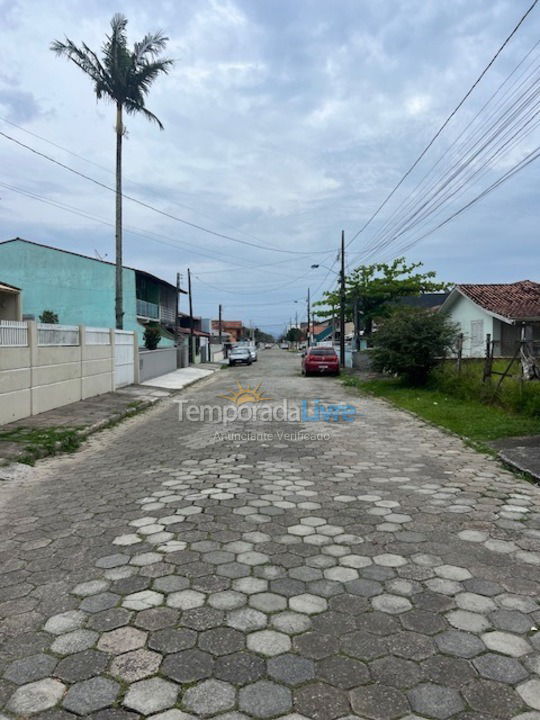 Casa para alquiler de vacaciones em São Francisco do Sul (Enseada)