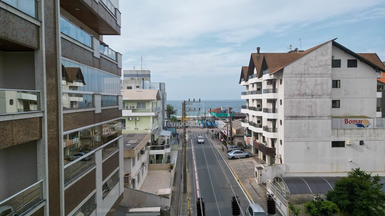 Apartamento para aluguel de temporada em Bombinhas (Praia de Bombas)