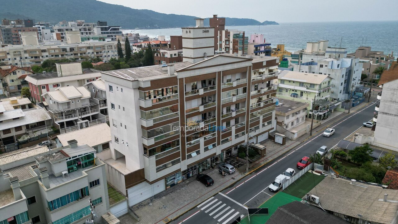 Apartamento para aluguel de temporada em Bombinhas (Praia de Bombas)