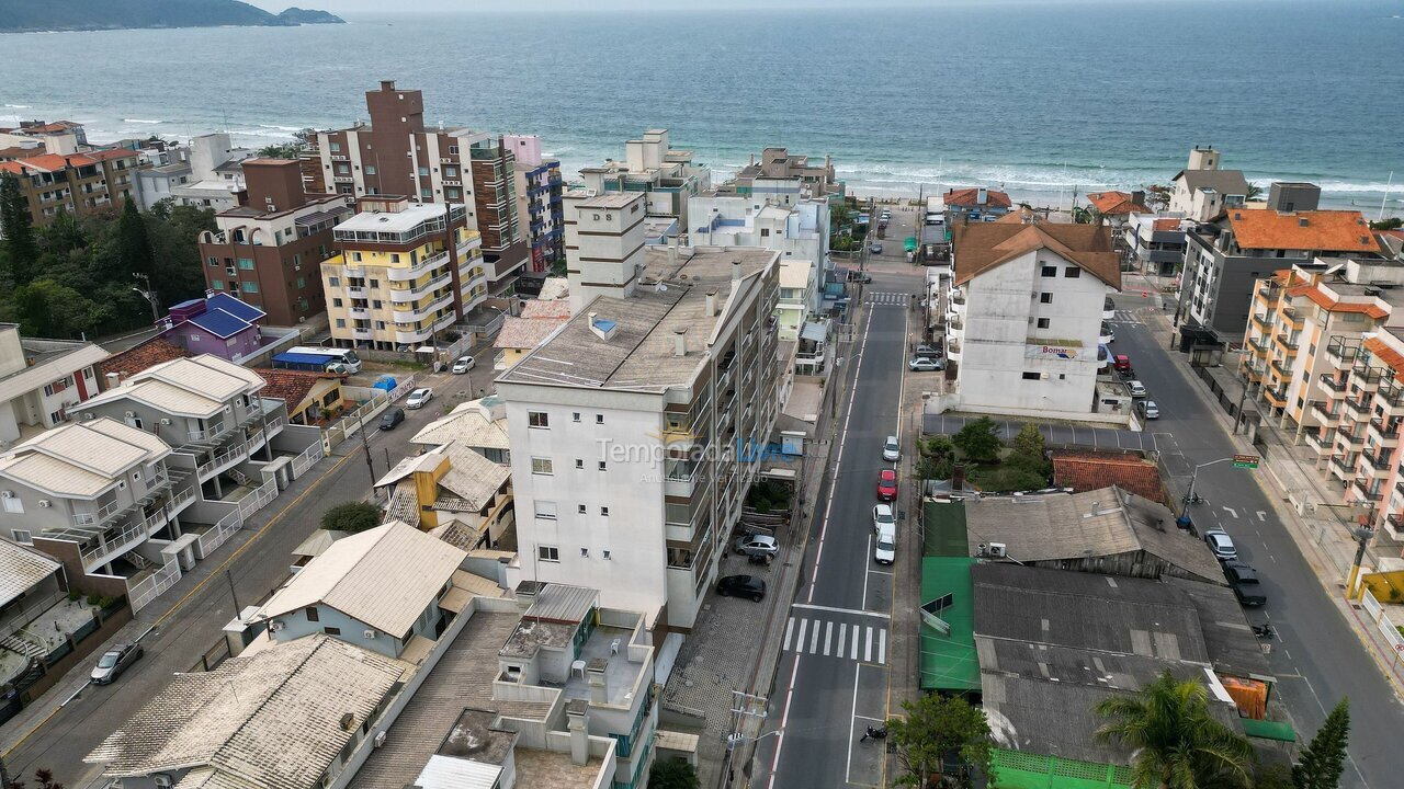 Apartamento para aluguel de temporada em Bombinhas (Praia de Bombas)