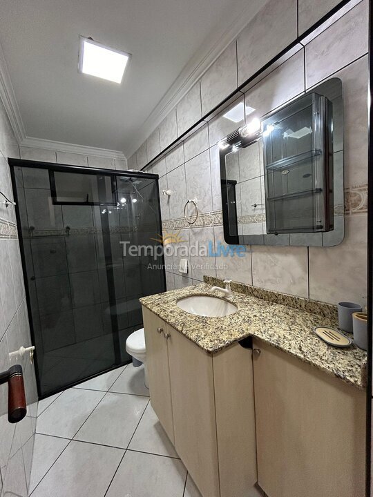 Apartamento para aluguel de temporada em Bombinhas (Praia de Bombas)