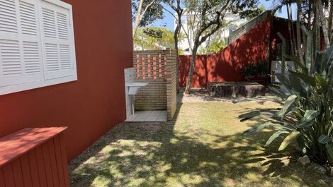 215 - Family house with ample space in Mariscal