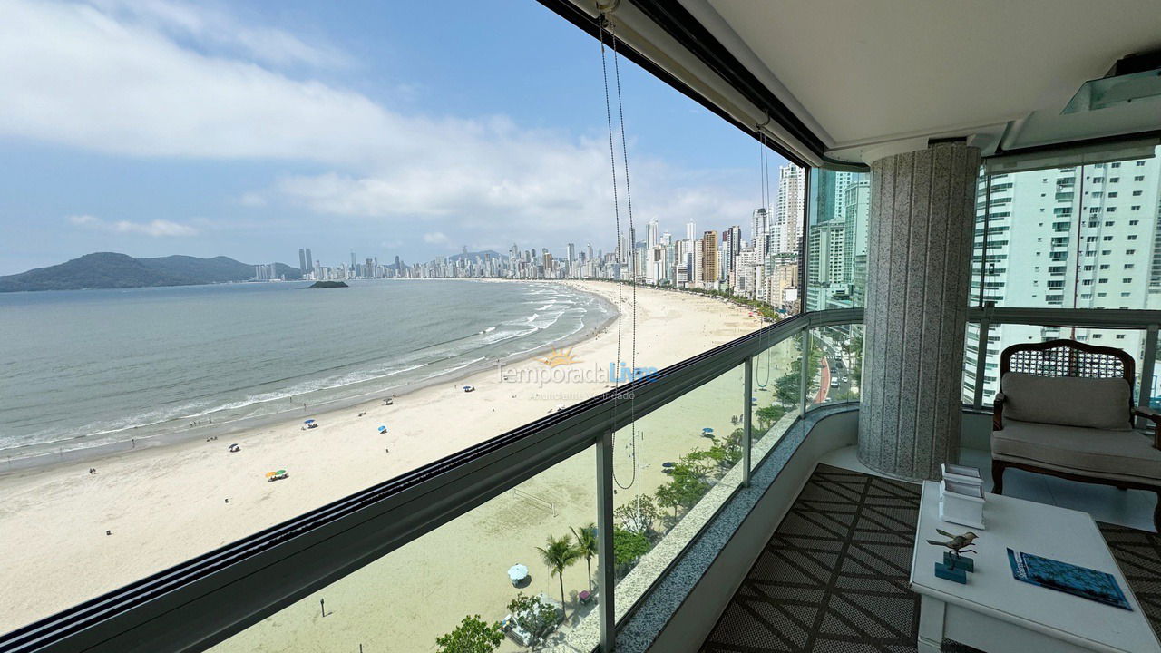 Apartamento para alquiler de vacaciones em Balneário Camboriú (Praia Central)