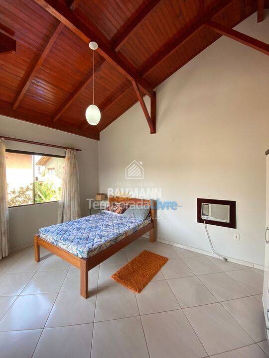 House for vacation rental in Bombinhas (Mariscal)