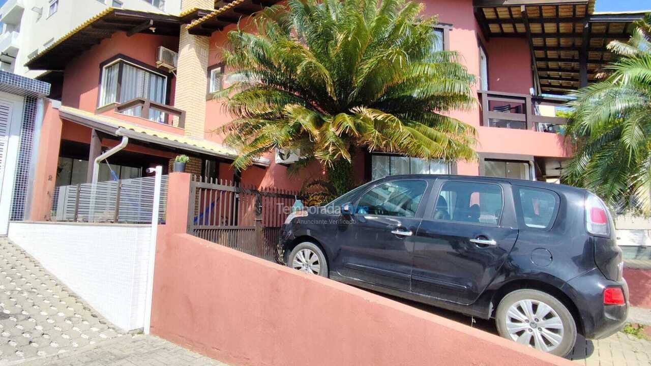 House for vacation rental in Bombinhas (Mariscal)