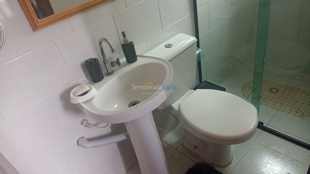 Apartamento para aluguel de temporada em Praia Grande (Vila Tupi)