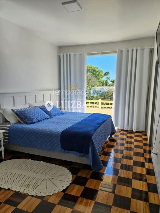 Casa para aluguel de temporada em Florianópolis (Cachoeira do Bom Jesus)