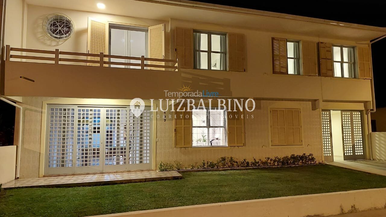 Casa para aluguel de temporada em Florianópolis (Cachoeira do Bom Jesus)