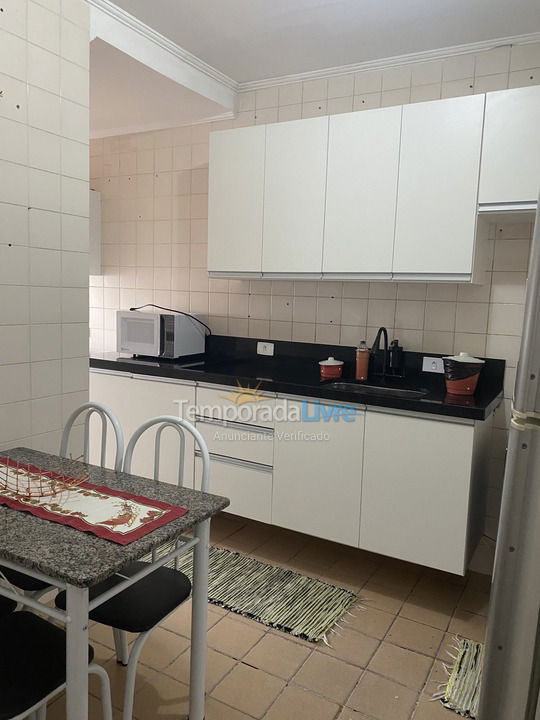 Apartamento para aluguel de temporada em Guarujá (Enseada)