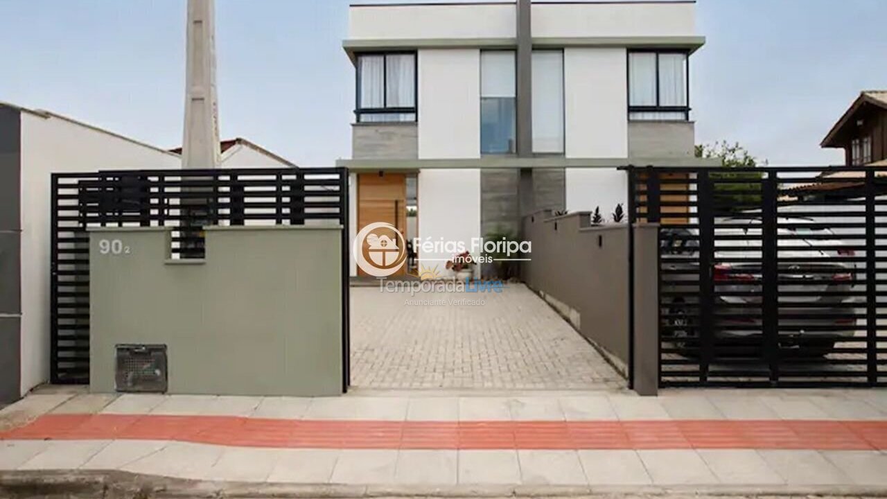 House for vacation rental in Florianopolis (Campeche)