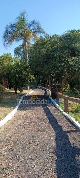 Granja para alquiler de vacaciones em Araçariguama (Chácara dora)