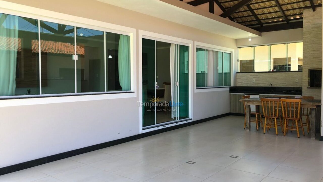 Casa para alquiler de vacaciones em Bombinhas (Praia de Zimbros)