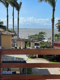 Maravillosa casa con vistas al mar, 4 habitaciones en Praia Rasa, Búzios!