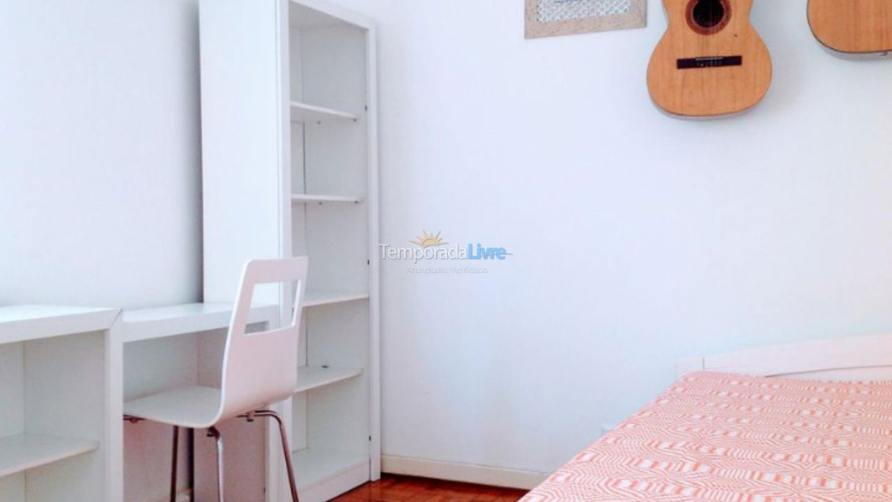 Apartamento para aluguel de temporada em Guarujá (Pitangueiras)