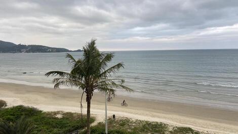 Vista da cobertura frente mar